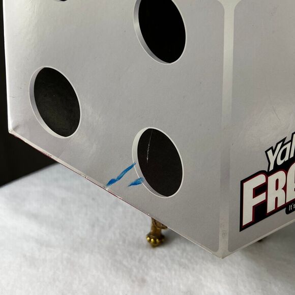 Yahtzee Free for All board game complete - Picture 2 of 7